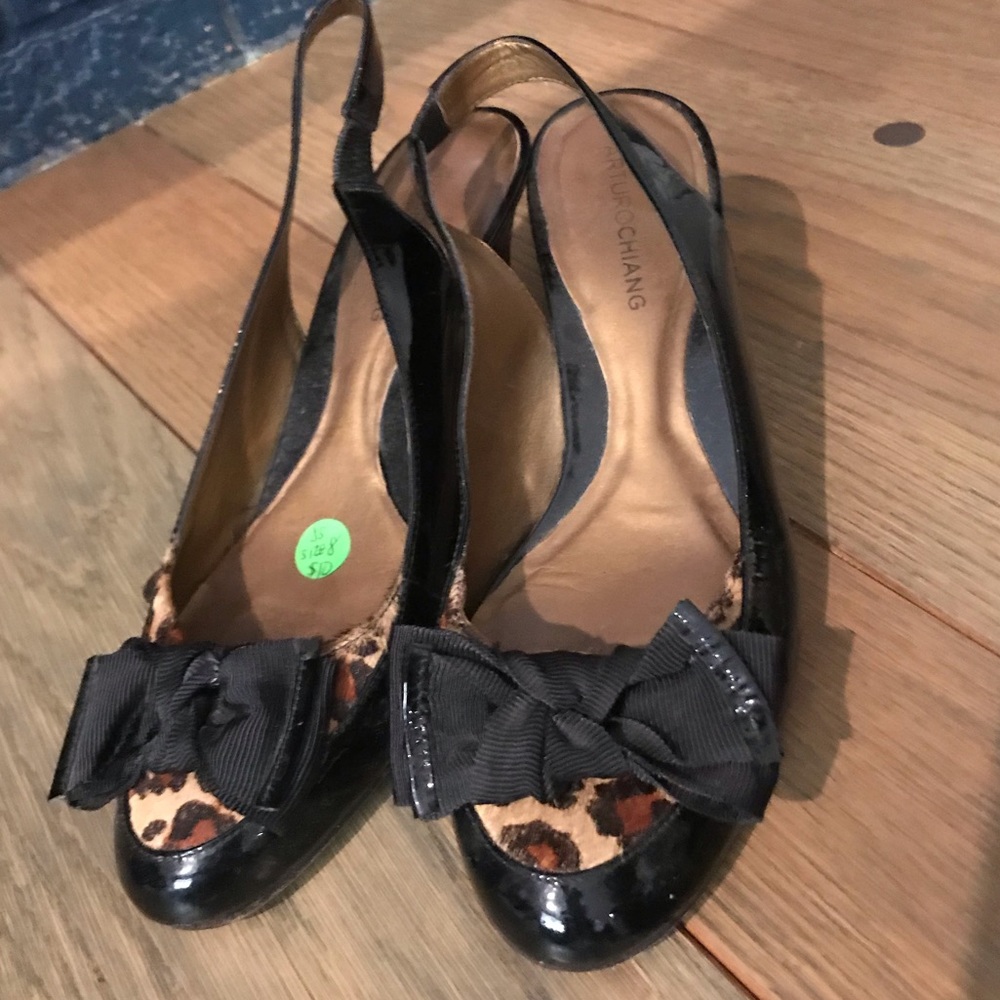 Leopard bow tie heels size 8